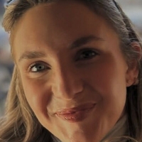 Еби Деухерст Голе