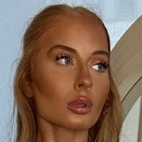 Еби Голдинг Голе