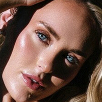 Еби О'Нил Голе