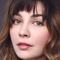 Аликс Бенезек Голе