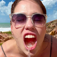 Ејприл Бигах Голе