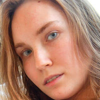 Клер Тони Голе