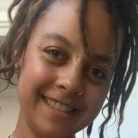 Ёрс 2 Јасмин Голе