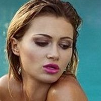 Ела Роуз Голе