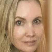 Холи Џејн Голе