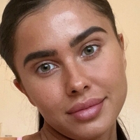 Иззи Роадес Голе