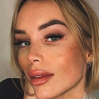 Јана Некст Дор Голе