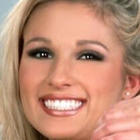 Џени Фокс Голе