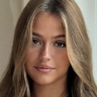 Јулија Молинари Голе