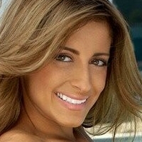 Кеитлин Голе