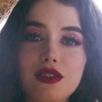 Лорел Жен Голе