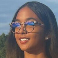 Лекси Ви Голе