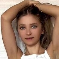 Лиа Ниja Голе