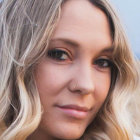 Лили Хоуп Голе