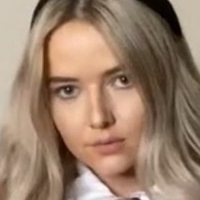 Лили Холандс Голе