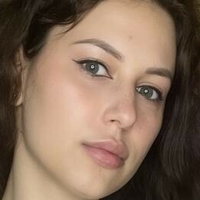 Лиза Мики Голе