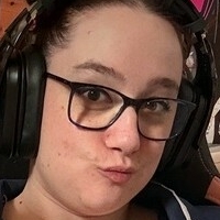 Луси Бела Голе