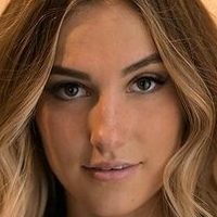 Лирик Алиа Голе