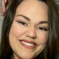 Мама са поклонима Голе