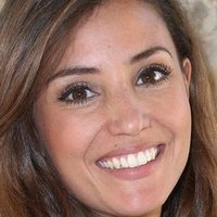 Надин Менц Голе