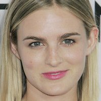 Натали Лав Голе