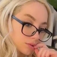 Ниа Пикси Голе