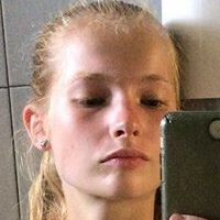 Никол Сапир Голе