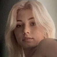 Сибли Дурбороу (раније позната као Едит Карл) Голе