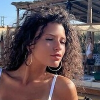 Сонија Сгаири Голе