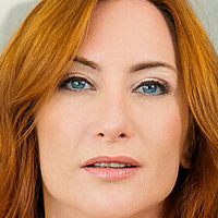 Софија Мом Голе