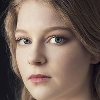 Стефани Амарелл Голе