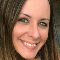 Јужна Девојка Голе